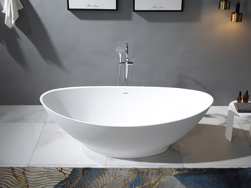 Moon shaped bathtub 9965