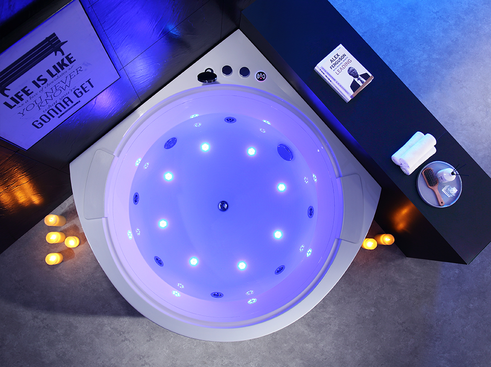 Fan-shaped intelligent surfing massage seven-color lights  bathtub 8007