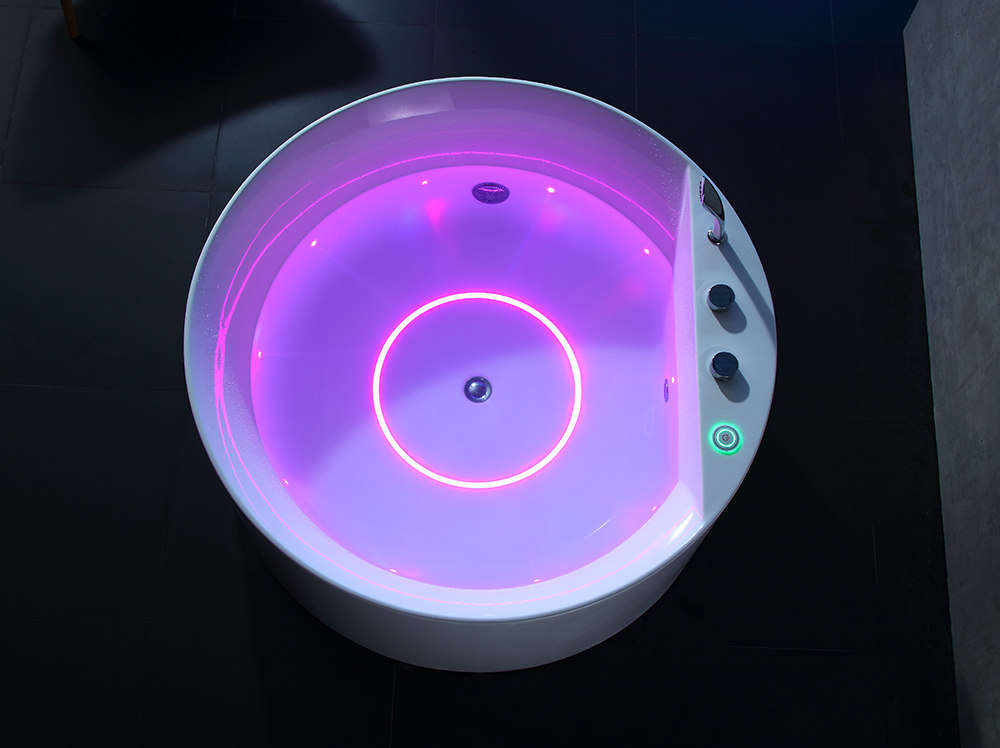 Surfing massage seven-color lights  bathtub 8011