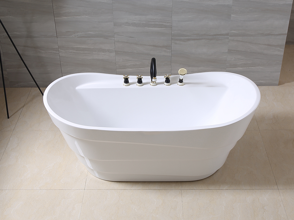 Acrylic  bathtub 5072