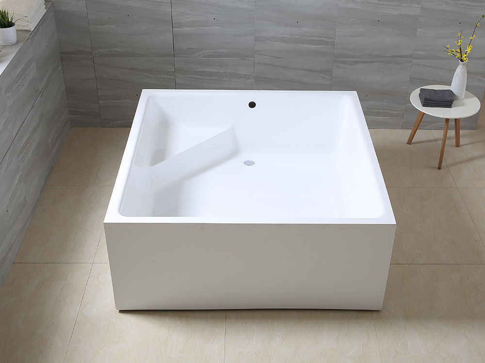 Acrylic bathtub 5060