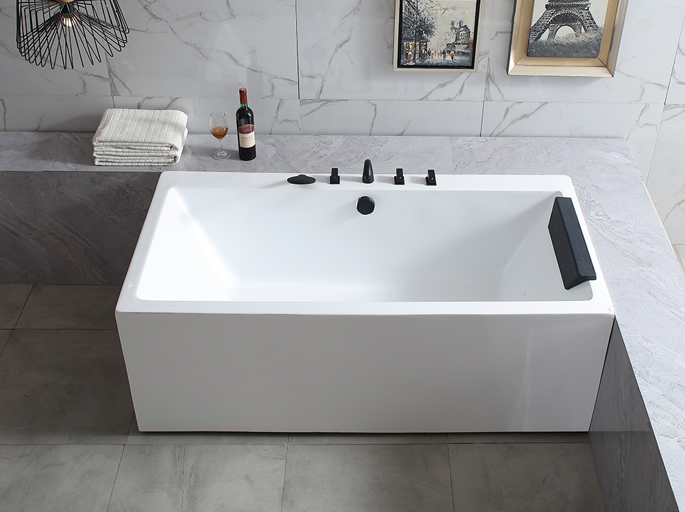 Surf acrylic bathtub 8323