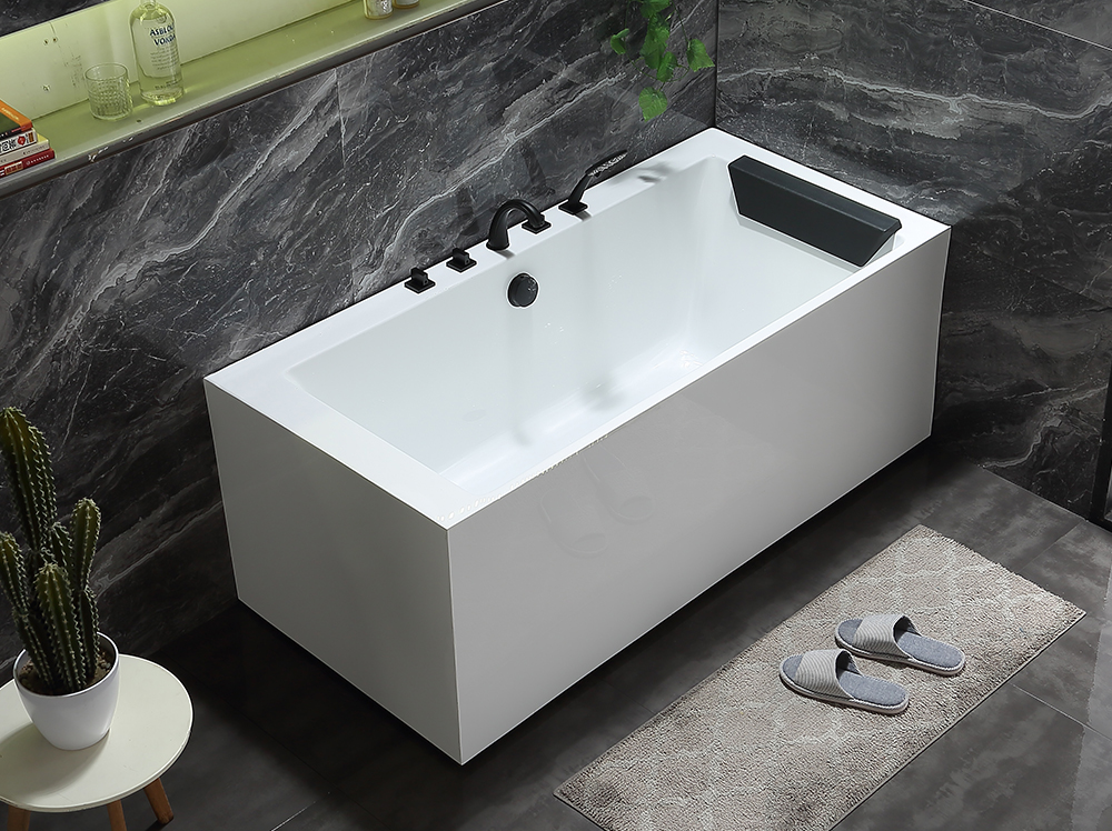 Surf acrylic bathtub 8330